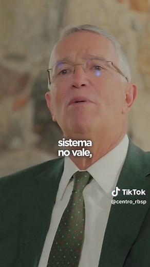 Experiencia y carácter valen más que un título