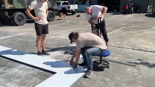 SLD Automotive Infrared Paint Curing Booth with PLC Control & Energy Recovery System  Spray Booth for Truck Repair