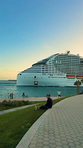 490K views · 281K reactions | MSC World America blasting horns  . . . . #mscworldamerica #msccruises #mscworldeuropa #cruisetcs #thecruisespotter #miami #portmiami #cruises #cruisetravel #cruiselife | The Cruise Spotter | Facebook