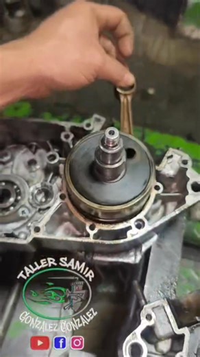 7.9K views · 216 reactions | El antes y el después de terminar ese motor dtk 175 Cómo llegan con los problemas que llegan casi echo pedazos faltó solamente pintar tapa clos Pero pintura así con conocidos Serca no tengo serios y tampoco Meda trabando sol ir en buscar de un pintor faltó eso | Taller Samir Gonzalez Gonzalez | Facebook
