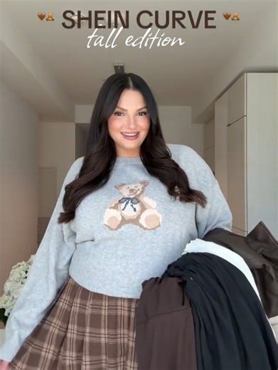 SHEIN CURVE on Instagram: "Fall edition FTW by @diariesofacurvygirl 🍂🍂🍂 https://shein.top/dt49ig5 #SHEINCurve #SHEINWomen #sheingals #SHEINforAll #SHEINinspo #outfit #newobsesSHEIN #fashion #daily #ootd"