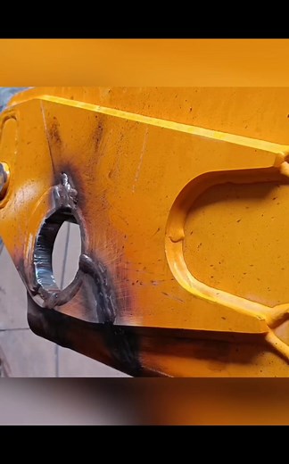 100K views · 1K reactions | Telehandler boom repair!! #farmyard #workshop #machinery #metalwork #welding #heavyequipment #heavymachinery #work #lathe #lathework | Farmyard Engineering videos | Facebook