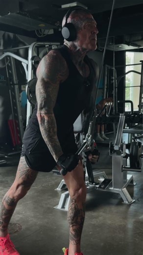 MY ENERGY ON STAGE IS CREATED HERE! FULL METAL FITNESS!