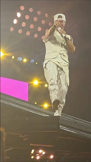 Brian Littrell Looked Right at Me | Backstreet Boys – Tell Me Why Dusseldorf Germany