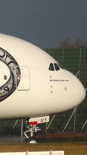 Super Take Off! ✈️👑 | Airliners Live