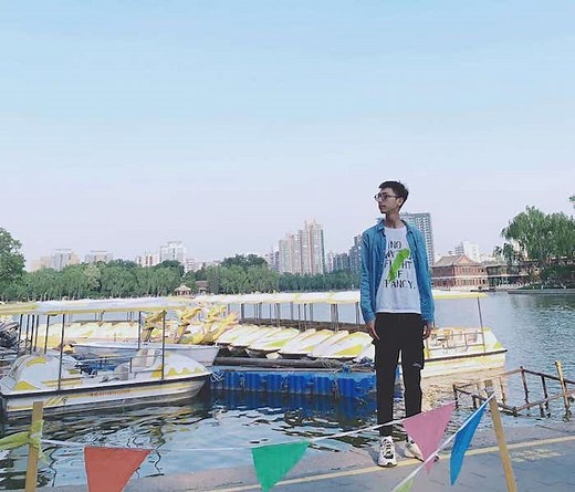 CSS Grid 布局设置跨行、跨列和堆叠顺序 - 峰华前端工程师