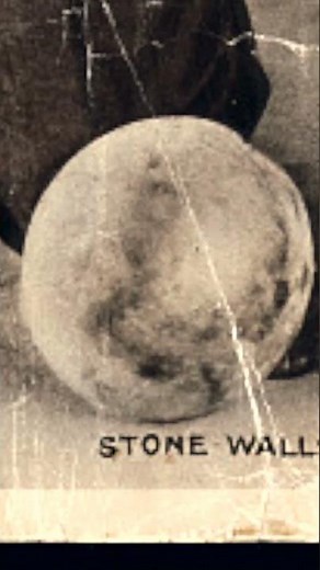 Houdini in Chains — Promotional Photograph 1898