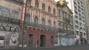 Espaço no Recife abriga obras de artistas que se dedicaram à arte moderna