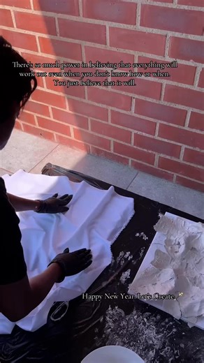 Here’s to a new year of things working out 📍❤️ #letscreate #artwork #customart