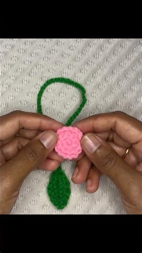 Crochet Rose Bookmark | Cute Crochet Bookmark #crochet #shorts #youtubeshorts #crochetflower
