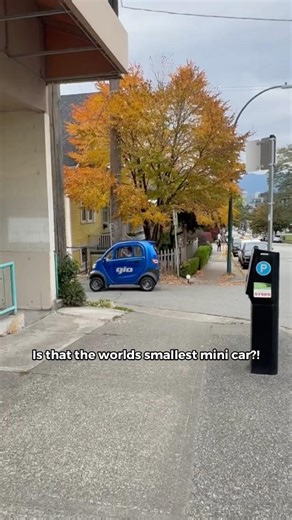 Is that the world’s smallest mini car? #emobility #usa #canada (USA & Canada)