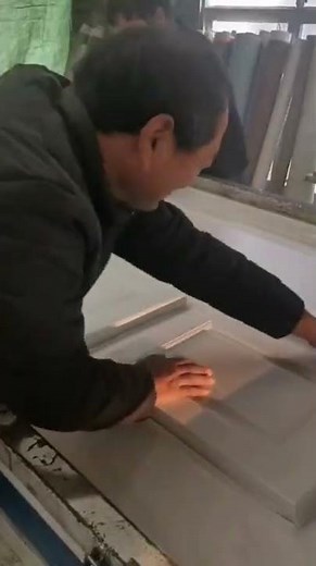 how CNC router making cabinet doors