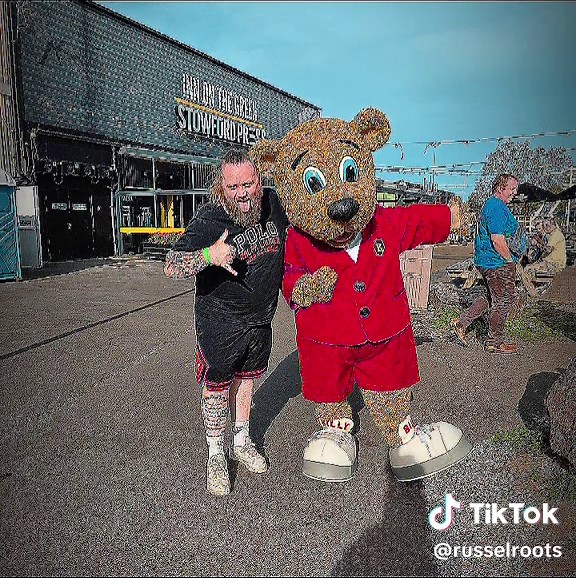 Butlins Holiday Day 1 complete!! #butlins #holidays #vlog #foodie