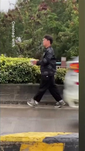 Wet Lost Kitten Found On Busy Highway RESUCED !!! #animalrescue