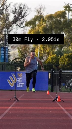 Cody Bidlow on Instagram: "2.95s (30-60m) 🔥 So far I’ve done 3 sessions of the following starting on Saturday: 6x Warmup Accelerations 3x Flying 30m (90%, 98%, 99%) 2x Block Pop Outs 1x 60m (Blocks) Peak frequency above 4.8hz Warmups are also followed to a T with no deviation in distance or number of reps on warmups exercises. All controllable variables are static so that actual adaptation can be measured and not influenced by changes in loading or exercise selection. Best time (30-60m split) i