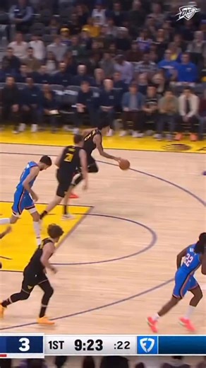 OKC turning defense into offense with team ball! 🙌 📹: Thunder Catch the Thunder in action LIVE with Prime Video. 📺 #ThunderUp #NBAonPrime | NBA
