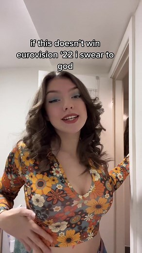 Eurovision 2022 Fashion Moments: A Fun Bathroom Prep