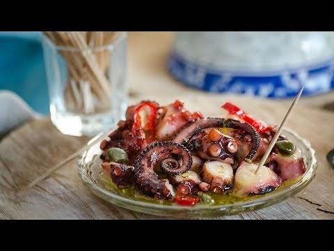 Χταπόδι ξυδάτο. Ο αγαπημένος μας μεζές στα καλύτερά του!