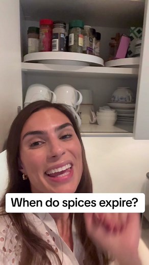 When Do Spices Expire? Dried, Powdered, and Whole Spice Shelf Life Explained