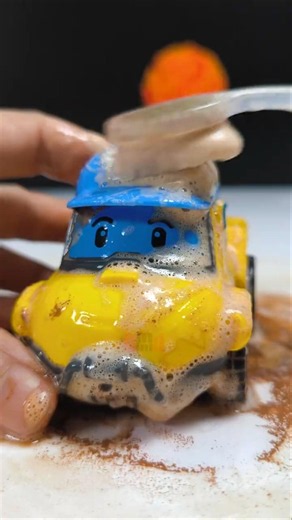 Dirtiest Robocar Poli Bucky covered in mud needs to be washed immediately!