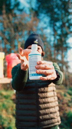 If you are using Apibioxal liquid trickle, keep it simple and safe. Dose is 5 ml per seam of bees. Measure it properly with a syringe and drizzle it between the seams, slowly and steadily, so you are not splashing it back at yourself or flooding the bees. Please do not skip the basics either: gloves, eye protection, and a mask, and mix and apply in the open air. Oxalic acid is brilliant for mites, but it is not kind to lungs or skin. One thing to be aware of now is timing. As the days get longer