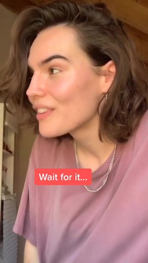 Engaging Hand Gestures in Conversation