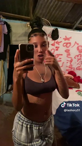 Videos de Lashory13_2🪐🌈🍫🥀🖤 (@lashory51) con “sonido original - •𝐂𝐋𝟓┊𝐌𝐃𝐙𝐋𝐘𝐑𝐈𝐂𝐒 🌟”