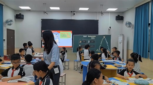 顺德课例：三年级上册Unit 3 A Let's learn伦教熹涌陈佐乾纪念学校黄莹