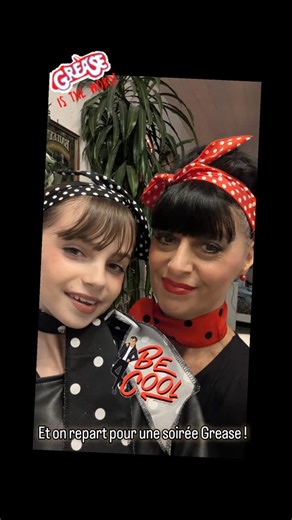 ✨ Soirée Grease vibes ! ✨ Retour dans les années 50 avec une ambiance rock’n’roll, des looks rétro et des sourires qui brillent ✨ Entre bananes gominées, eyeliner vintage et touches de glamour, la magie opère ! 💄🎤 Merci pour cette soirée pleine d’énergie et de fun 🔥 👉 Vous aimez ce style rétro ? 📍 Soirée Grease 📸✨ #GreaseParty #SoiréeGrease #GrimFolie #années50 #look RockNRoll | Grim-Folie