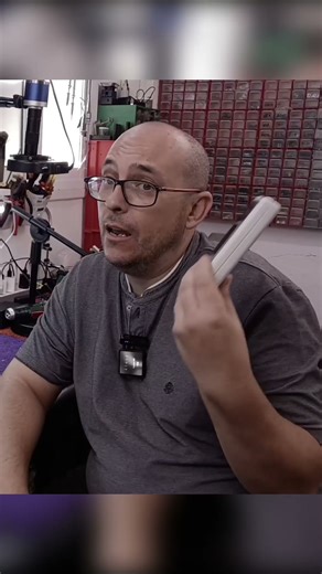 Test ICs instantly! 🤯 The tester you need in your workbench