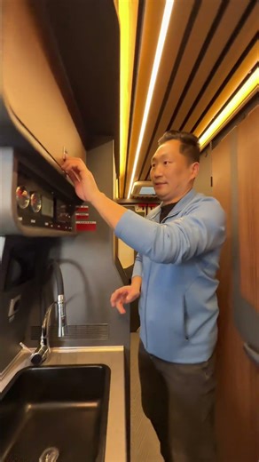 Unbounded Off-Road Three-Leader Lock #RVTravel #RV