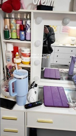 Vanity organizing - declutter pt. 3 #momlife #cleaning #vanity #skincare #makeup #declutter
