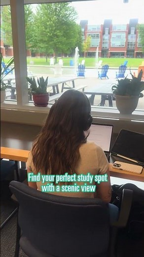 Come with me to check out the campus library at Durham College