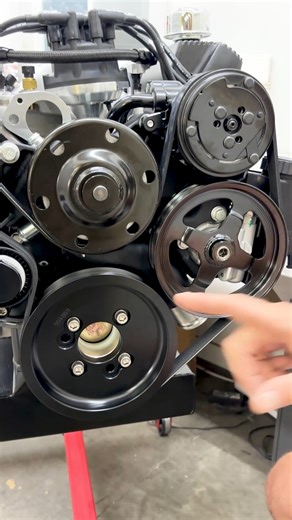 DOUG TECH MIN: HOLLEY FRONT DRIVE LOWER RADIATOR HOSE Holley Wizard Cooling Performance Radiators www.prestigemoto.com (704) 782-7170 | Prestige Motorsports Inc