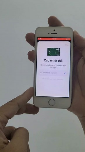 Cách thêm thẻ ngân hàng (quốc tế) và Apple Pay, không hỗ trợ thẻ nội địa NAPAS #louislonghoang #theanh28 #learnontiktok #thanhcongnghe #applepay #thanhtoankhongtienmat