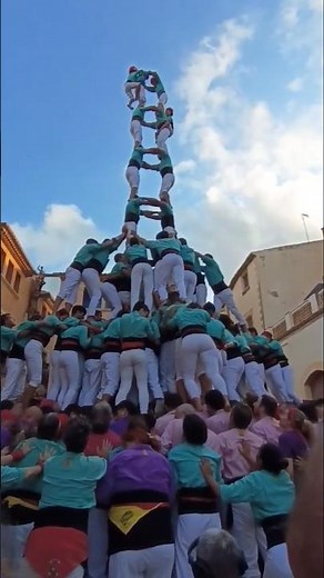 This is how the human towers of Catalonia are built