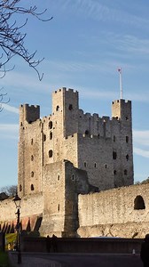 Rochester Castle is one of the finest surviving examples of Norman military architecture. Its great keep was begun in the early 1120s under Bishop Gundulf, built in a bold Romanesque style that still dominates the skyline. Over the centuries it saw sieges, repairs, and royal visits, but its Tudor story is just as memorable. Henry VIII ordered major works here, and in 1540 Rochester became the setting for Anne of Cleves’ disastrous first meeting with the king - a moment that shaped the fate of th