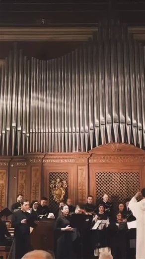 J. S. Bach Cantata BWV 61 Coro del Pontificio Istituto di Musica Sacra Roma dir. P. Robert Mehlhart org. Roberto Marini #bach #pipeorgan #classicalmusic #organist #organmusic | Roberto Marini