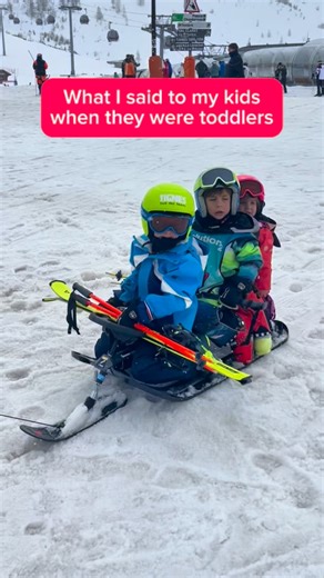 All four of my kids started walking between 10-12 months and were on skis by 13-14 months! (Honestly, I would’ve started sooner, but they were summer babies, so we had to wait for the snow to arrive ❄️). The truth is, you can introduce skiing to babies and toddlers at any age—even before they can walk! and like the title of my book says... “If they can walk, they can ski!” Of course, by “ski,” I don’t mean they’ll be carving turns or controlling their speed at just 1 year old. What I mean is: ❄️