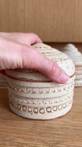 Handmade Ceramic Trinket Box With Edible Flowers –mother's Day Gift – Small Batch Chicago Ceramics - Etsy