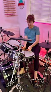 Run Rudolph Run by @foofighters🎄There are lots of covers of this classic first released in 1958 by Chuck Berry - proof that music is a gift that keeps on giving. This is my gift to you 🥁 #drumcover #drums #drummer #musician #roland #vdrums #foofighters #reels #rock #kids #christmas #christmaseve #christmastime #santasgoodlist #giftofmusic | Sam Bickmore