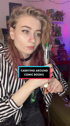 How to Carry Your Comics While Traveling