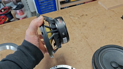 1.6K views · 27 reactions | Ford Transit MK7: Wie schaut es eigentlich mit der Subwooferkiste und den Tieftönern aus? | Sound Masters Linz | Facebook