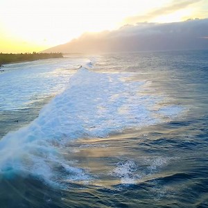 245K views · 10K reactions | Paintings in motion 朗 | Hawaiian Islands | Facebook