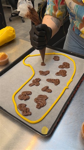 68K views · 189 reactions | Giraffe Pull-Apart Cupcakes! Stretch your sweet tooth with this giraffe treat 漣療 | Chefclub Network | Facebook