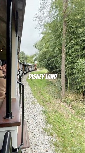 Disneyland Paris Train Journey | A Fairytale Ride 🚆🏰 #train #disneyparktour #travel