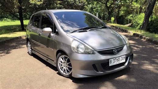 Ikonikars | Simple aja, Jazz GD3 VTEC MMC @silverman_gd3 😎 #IKONIKARS #Honda #Jazz #GD3 | Instagram