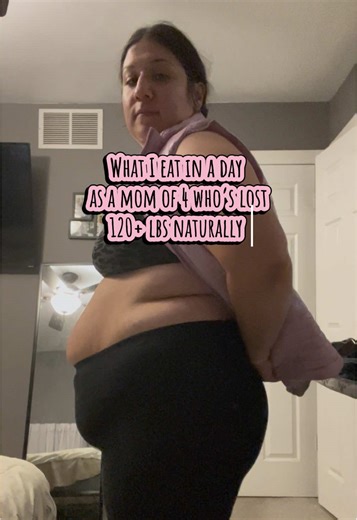 Meal breakdowns in the caption ⬇️ Breakfast: 2 ounces Berry Basket Coconut Cult (120 cal), Coconut Cream Pie Oats (Recipe is on my page 340 cal) Orange Kiss Alani (10 cal), vitamins & supplements (30 cal) Total: 500 Snack: 1 banana (105 cal) w/ a sugar free chocolate pudding cup (60) Total: 165 cal Lunch: 1 Mission protein plant powered tortilla (70 cal) , one slice of ham (30 cal) one slice of turkey (30 cal) , 8 turkey pepperoni (35 cal) , 1 smoked Gouda Laughing cow cheese (25 cal), w/ shredd