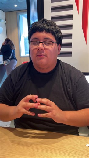 Unique Eating Experiences with Paratii