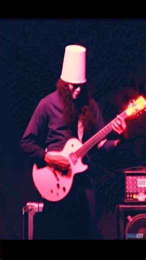 Buckethead Guitar RIFF 😎 #guitar #music #buckethead #shorts #unmasked #gunsnroses #slick #smooth